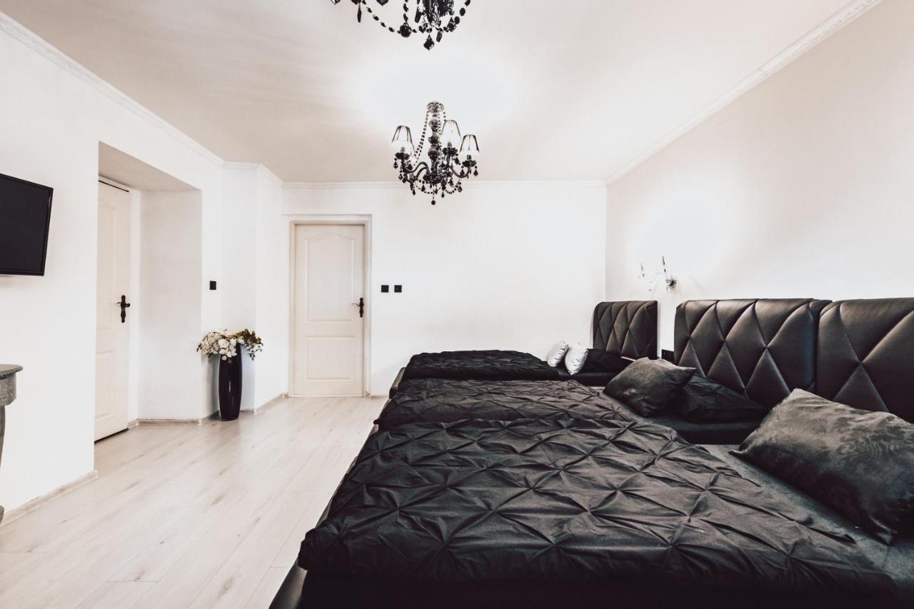 Resort Mlyn Cernovice Cernovice  Zewnętrze zdjęcie