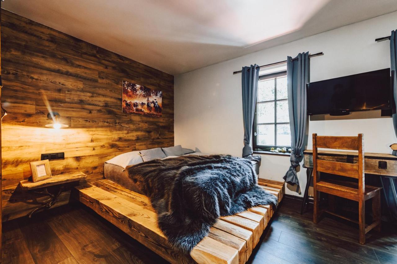 Resort Mlyn Cernovice Cernovice  Zewnętrze zdjęcie