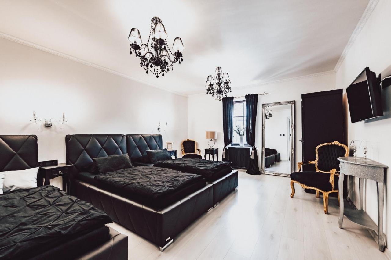 Resort Mlyn Cernovice Cernovice  Zewnętrze zdjęcie