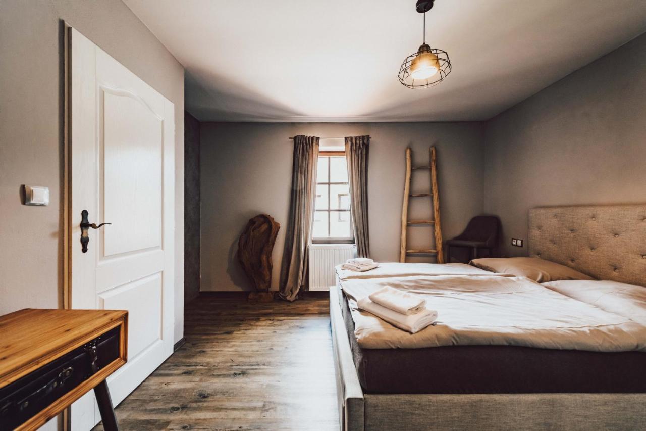 Resort Mlyn Cernovice Cernovice  Zewnętrze zdjęcie