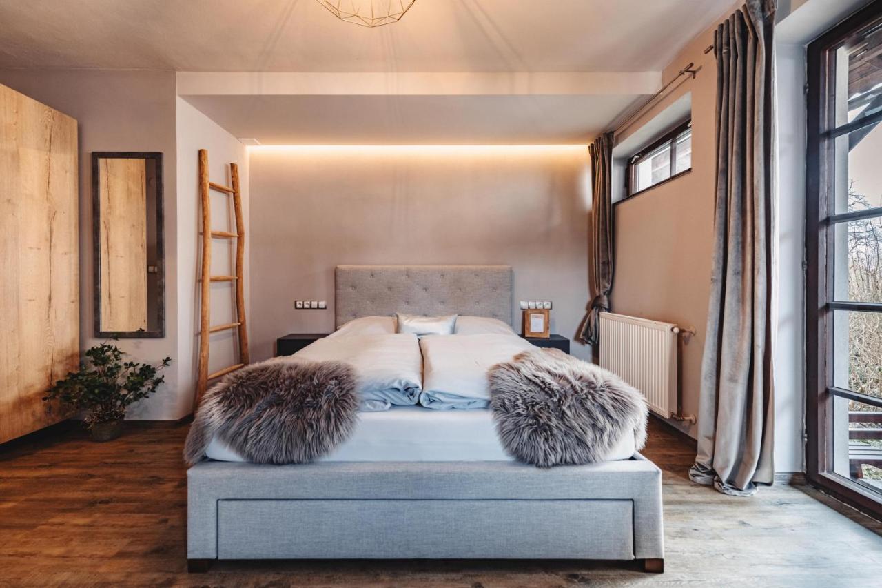 Resort Mlyn Cernovice Cernovice  Zewnętrze zdjęcie