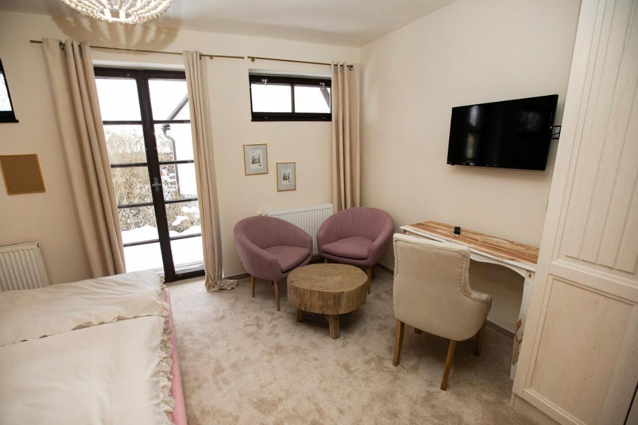 Resort Mlyn Cernovice Cernovice  Zewnętrze zdjęcie